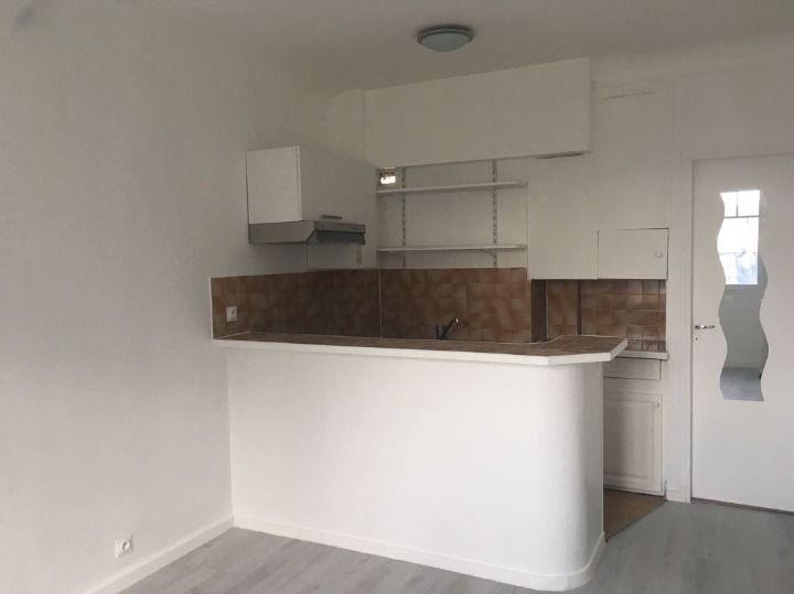 Appartement à louer, 20m², Paris 18ème