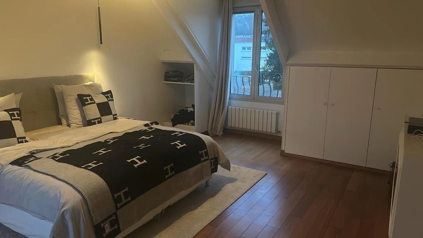 Maison à louer, 116m², Suresnes