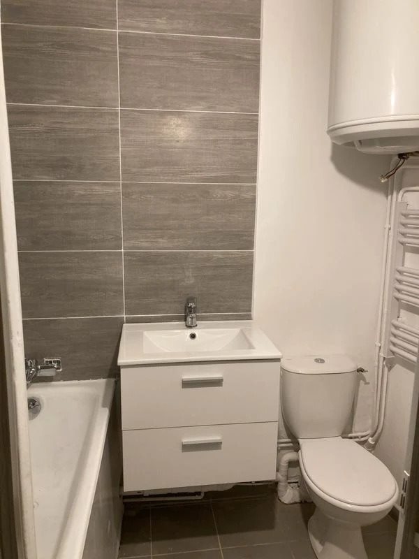 Appartement à louer, 16m², Paris 20ème