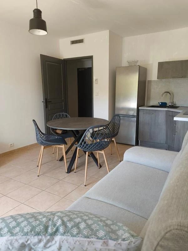 Appartement à louer, 48m², Vedène