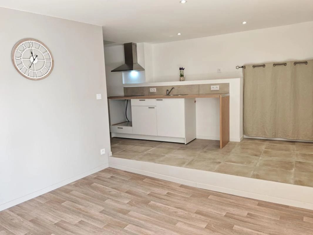 Appartement à louer, 55m², Mazan