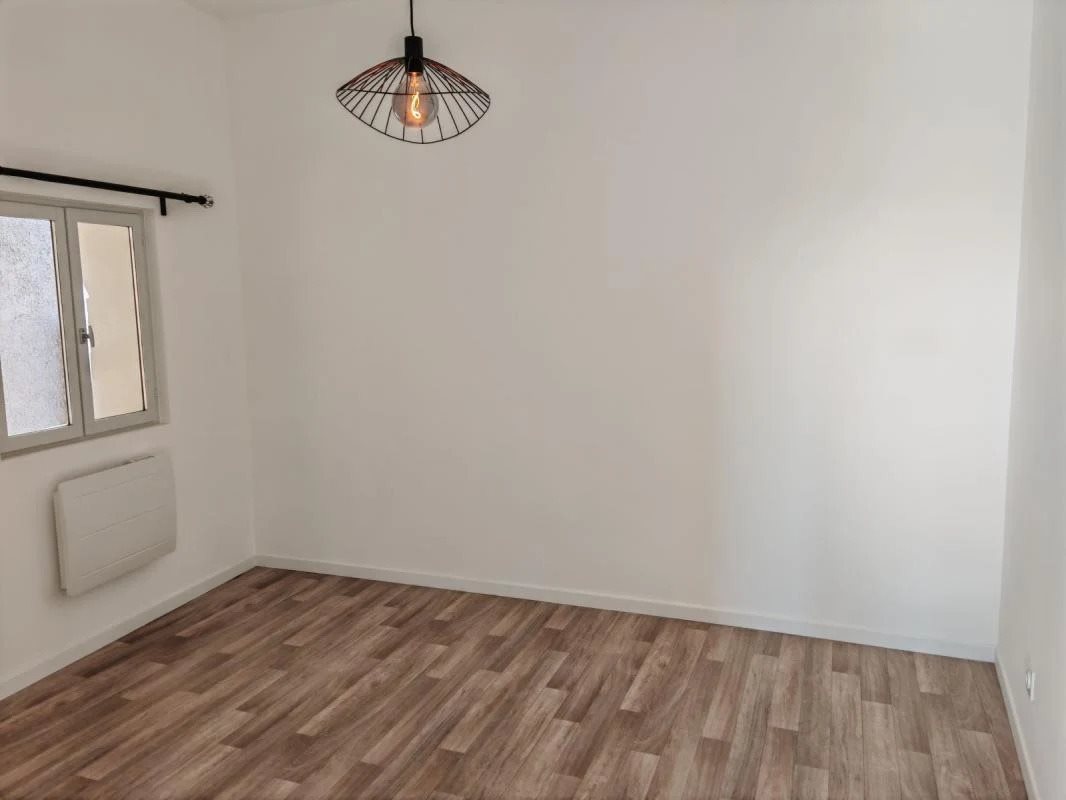 Appartement à louer, 55m², Mazan