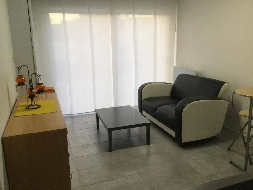 Appartement à louer, 25m², Saint-Yrieix-sur-Charente