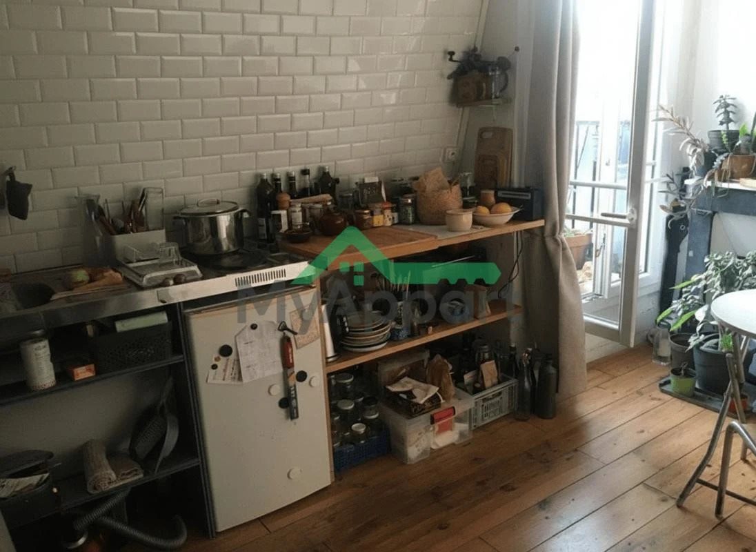 Appartement à louer, 17m², Paris 18ème