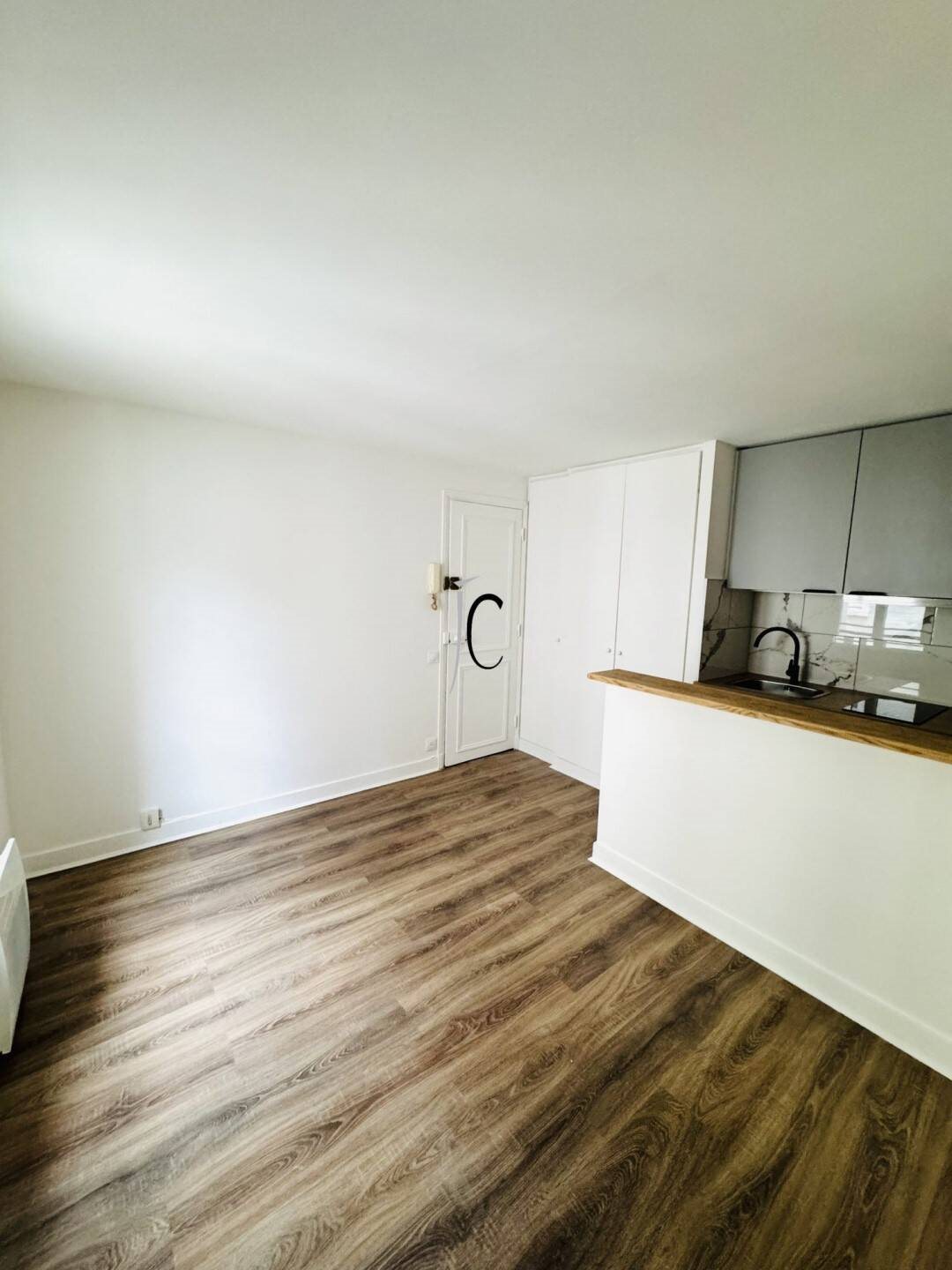 Appartement à louer, 21m², Paris 11ème