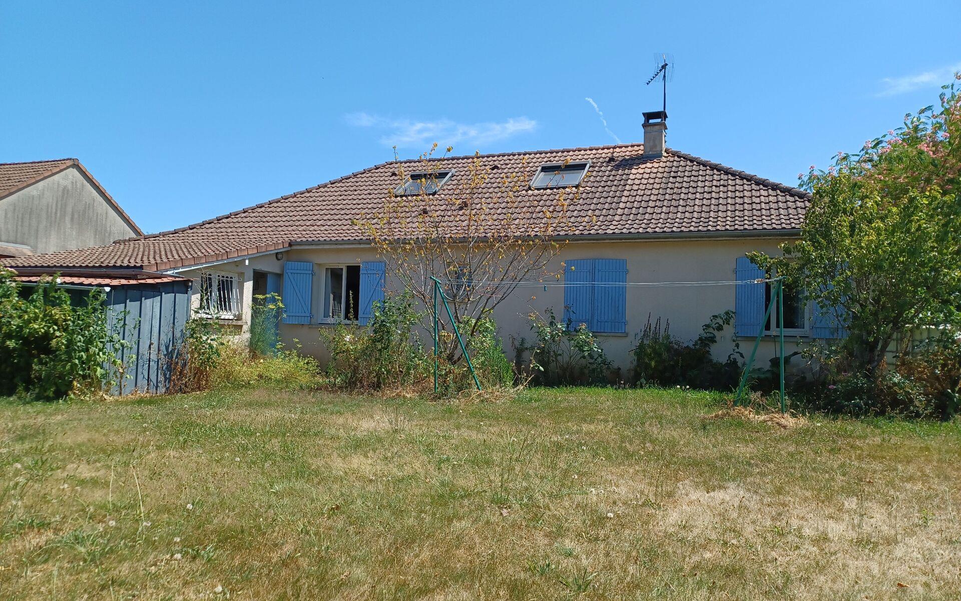 Maison à vendre, 97m², Azerables