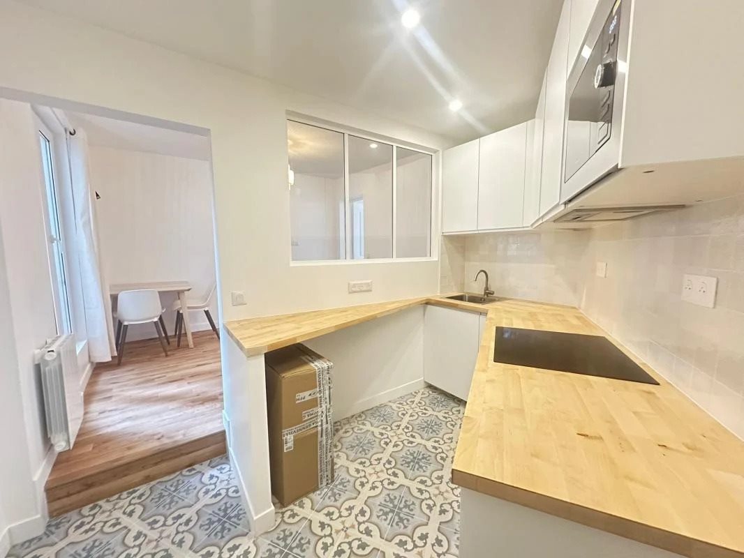 Appartement à louer, 30m², Paris 18ème