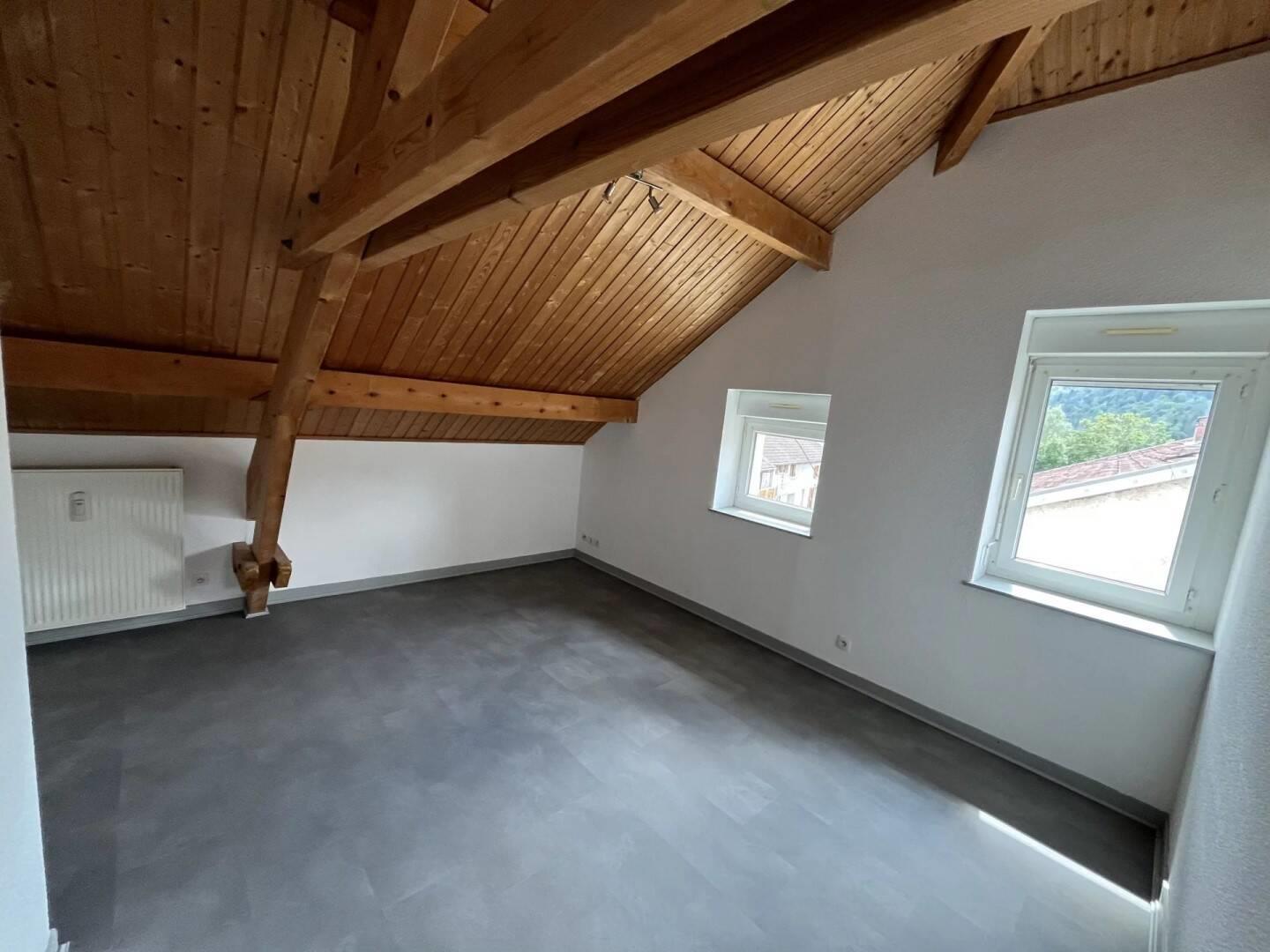 Appartement à louer, 62m², Chassal-Molinges