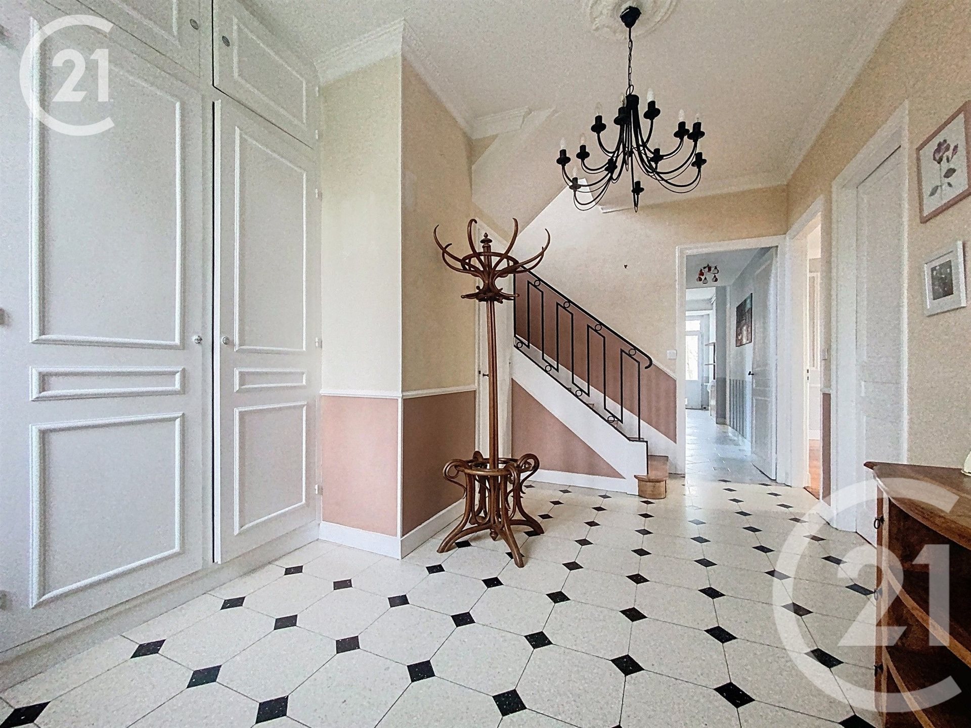 Maison à vendre, 246m², Houppeville