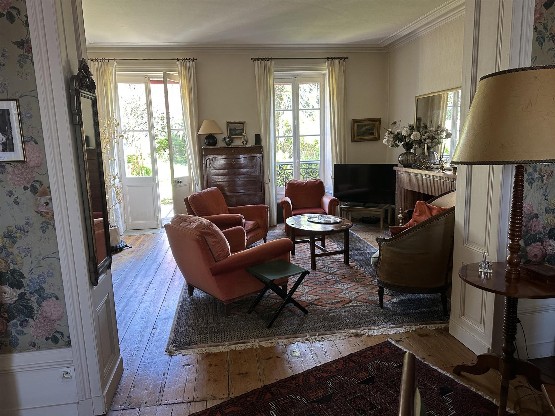 Rue de Metz, nineteenth-century house of 239m2 to renovate.