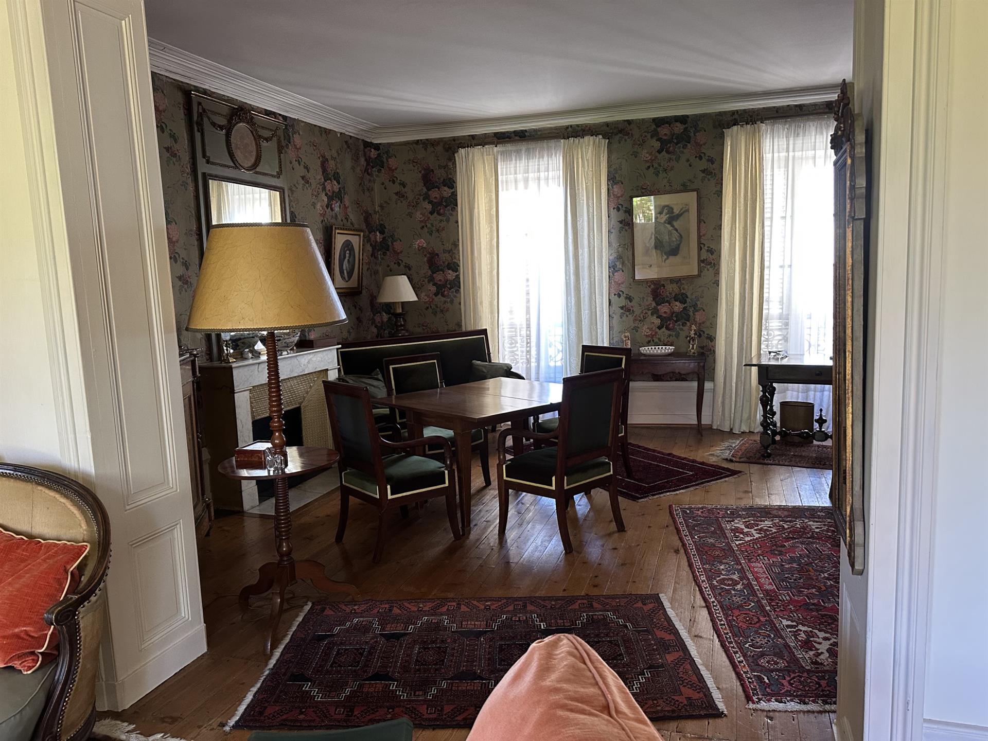 Rue de Metz, nineteenth-century house of 239m2 to renovate.