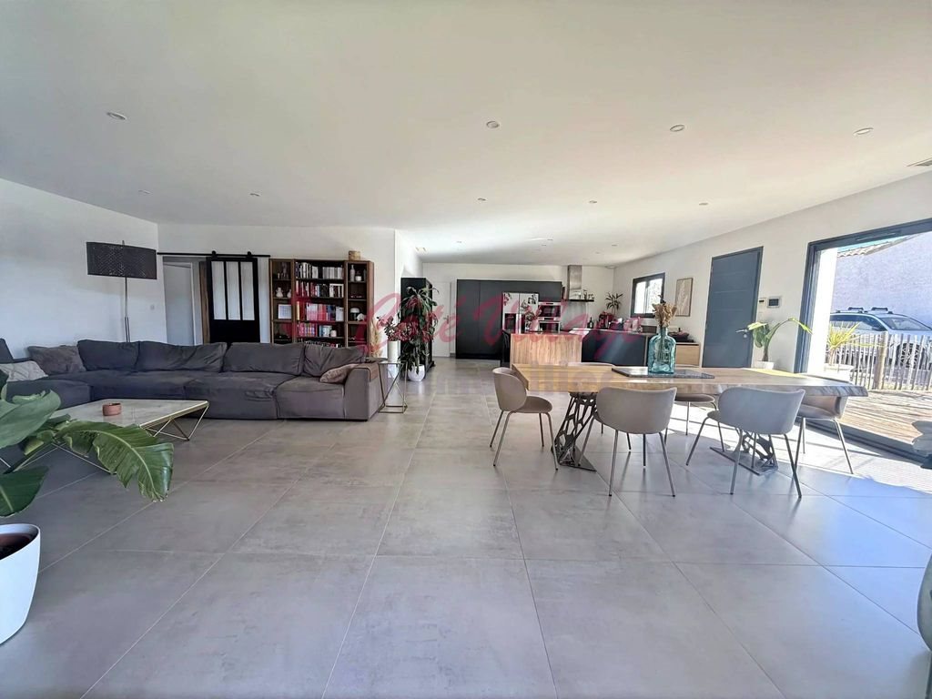 Maison à vendre, 125m², Vinassan