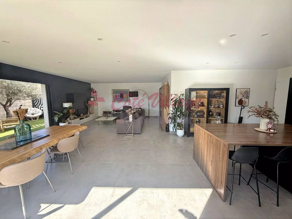 Maison à vendre, 125m², Vinassan