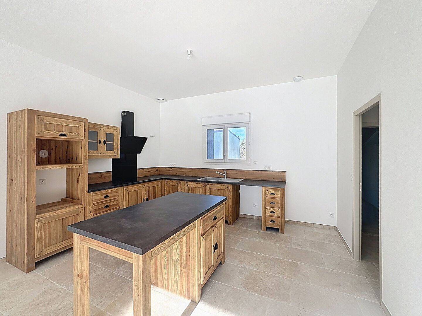 Maison à louer, 104m², Saint-Rémy-de-Provence