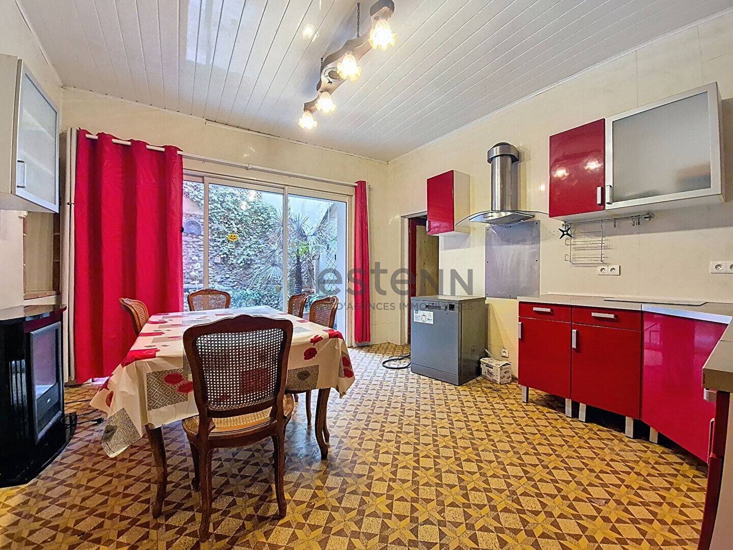 Maison à vendre, 143m², Pont-Saint-Esprit