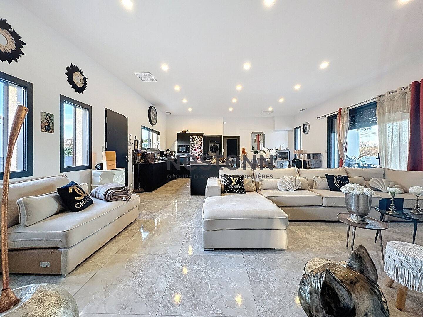 Maison à vendre, 143m², Piolenc