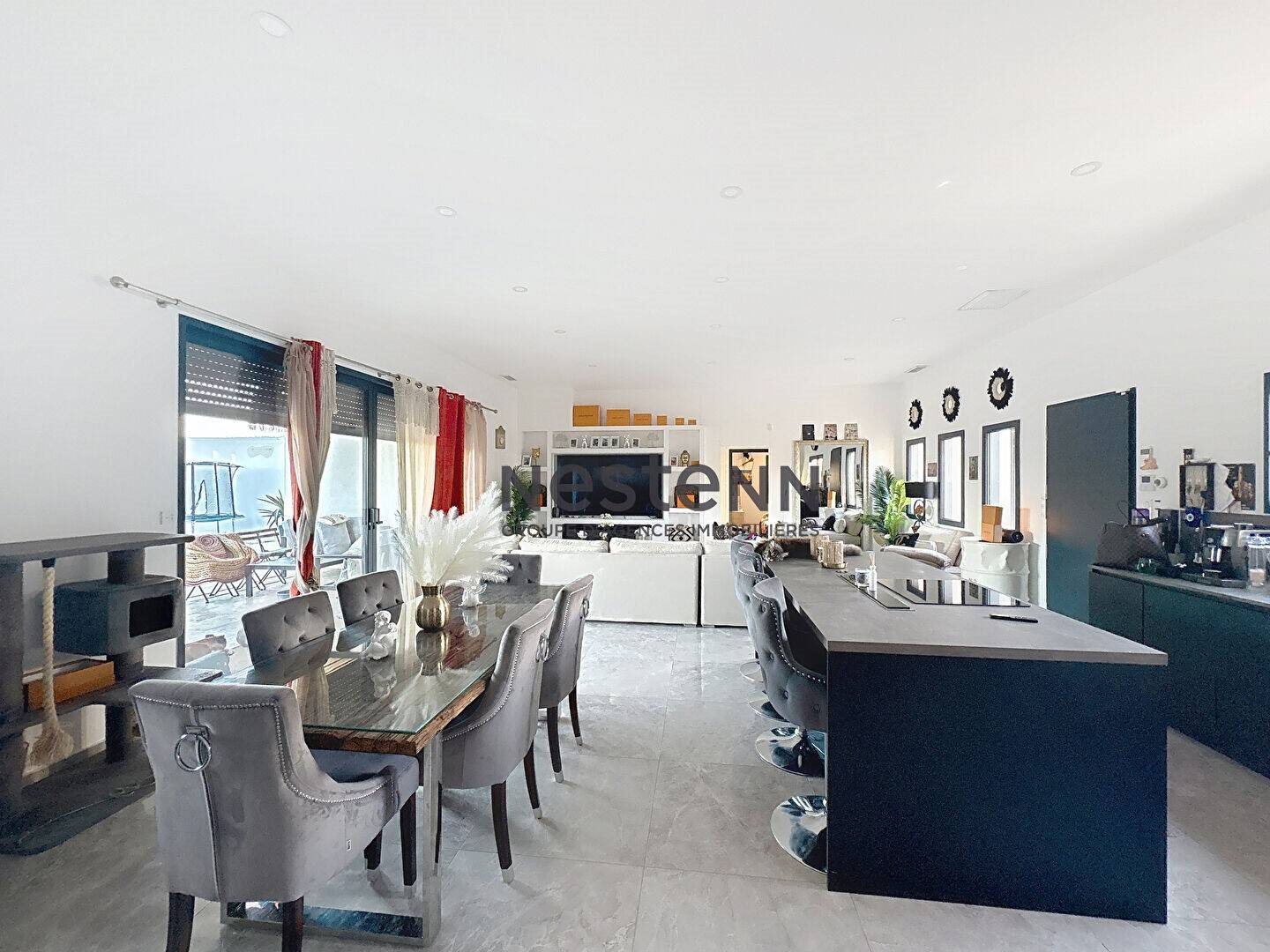 Maison à vendre, 143m², Piolenc