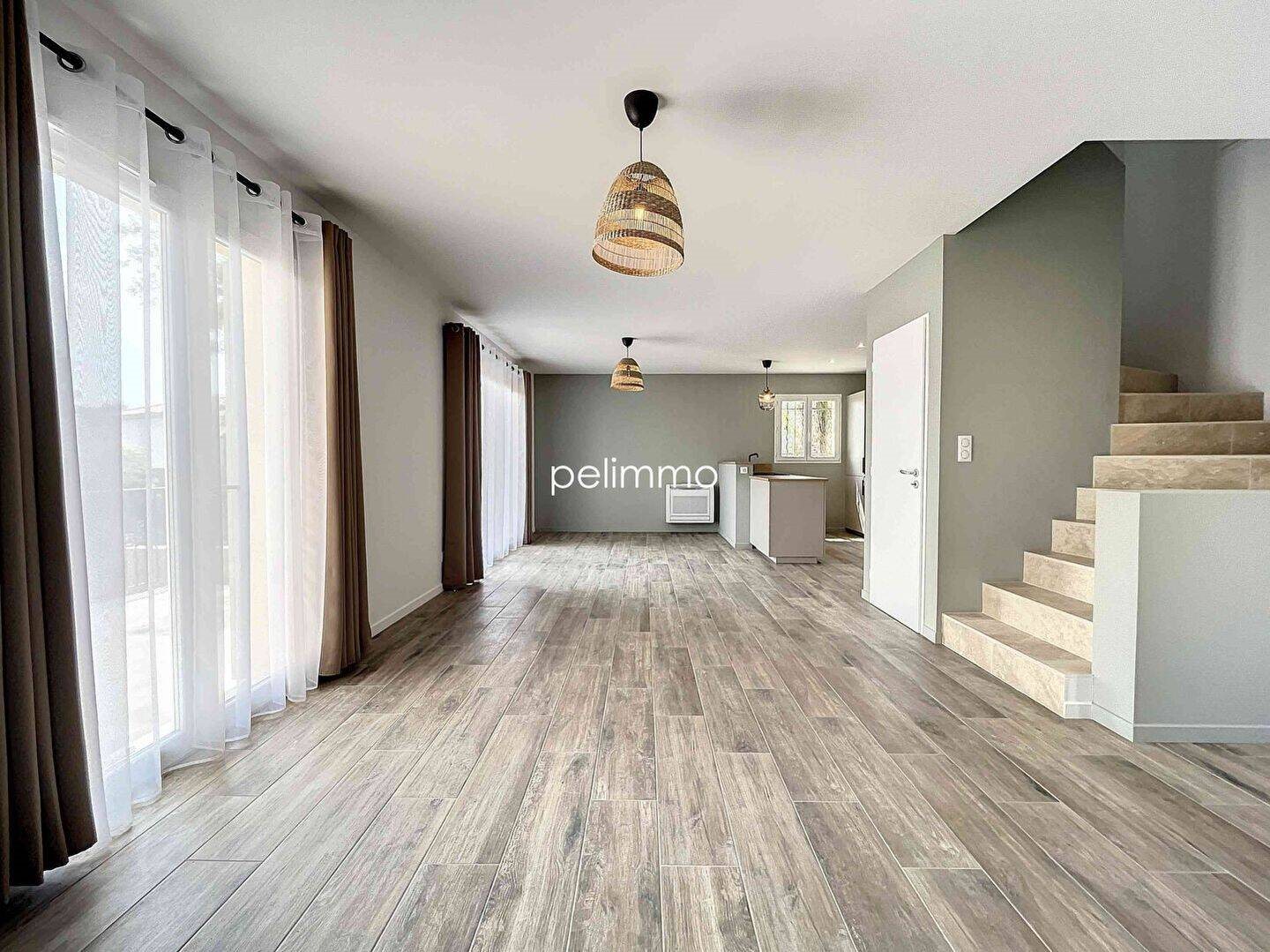 Maison à louer, 101m², Pélissanne