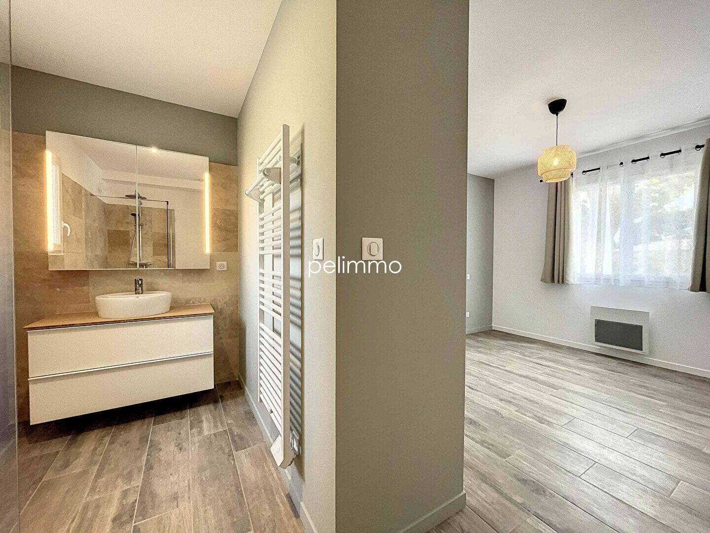 Maison à louer, 101m², Pélissanne