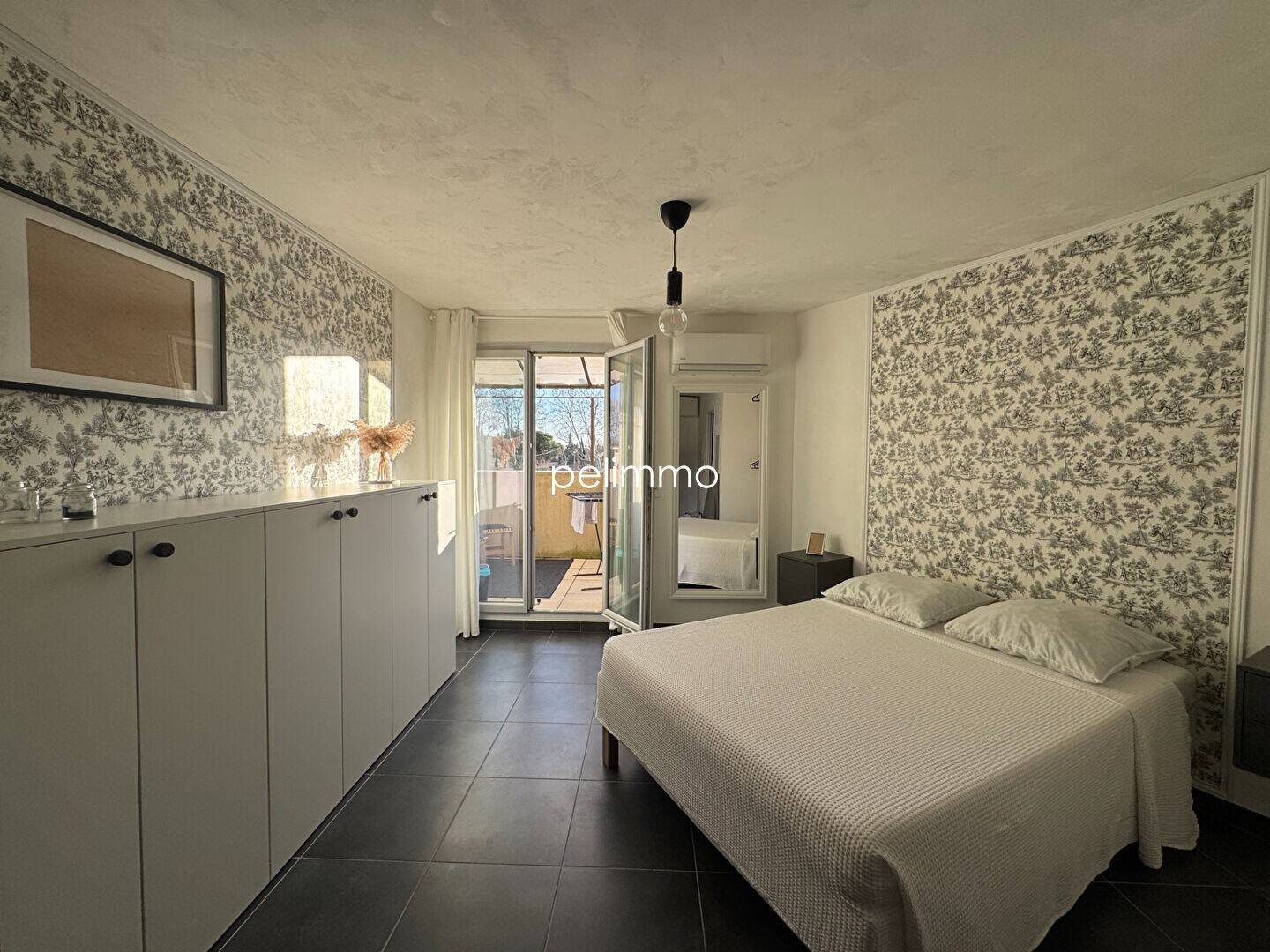 Appartement à louer, 26m², Pélissanne