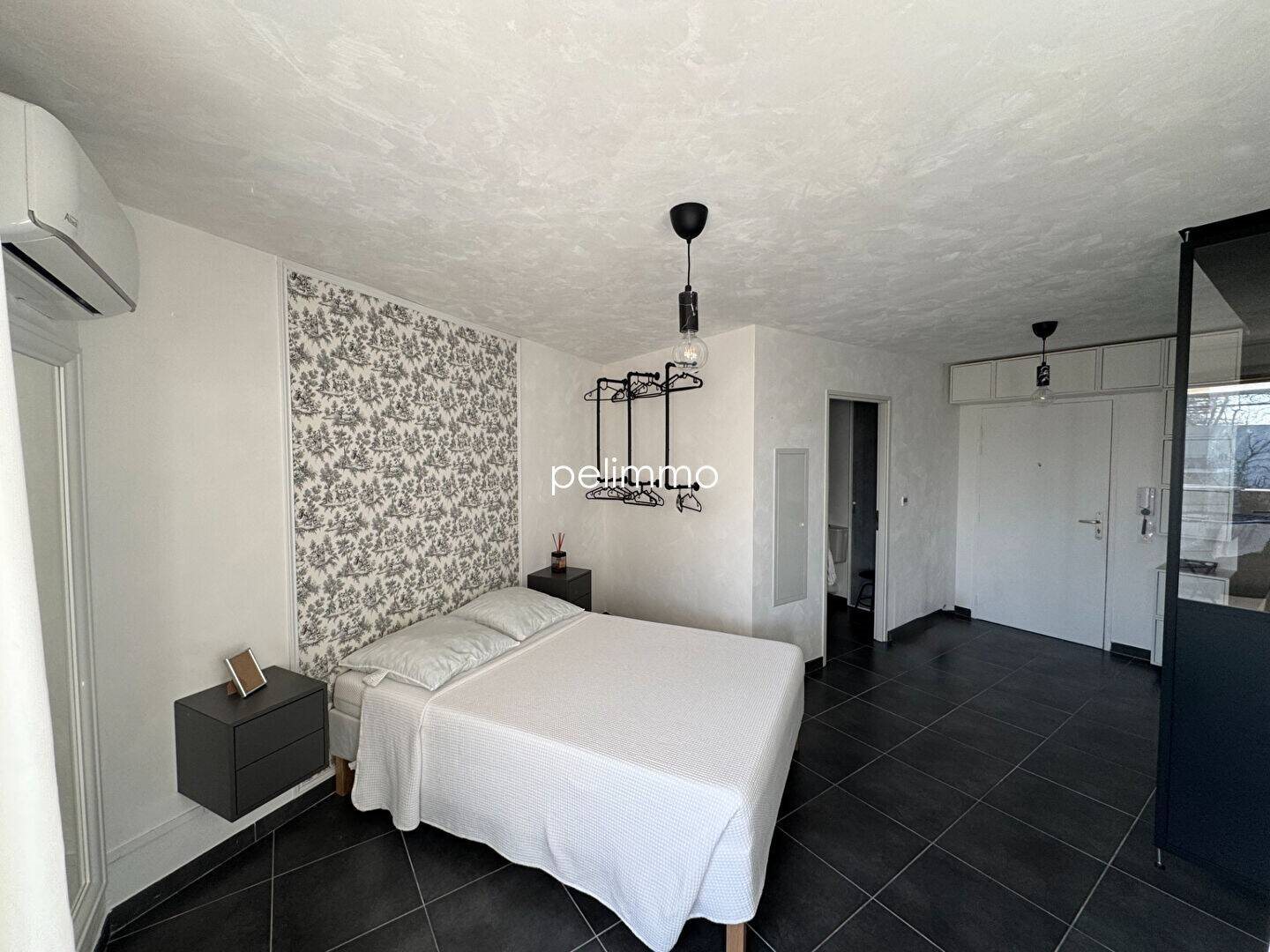 Appartement à louer, 26m², Pélissanne