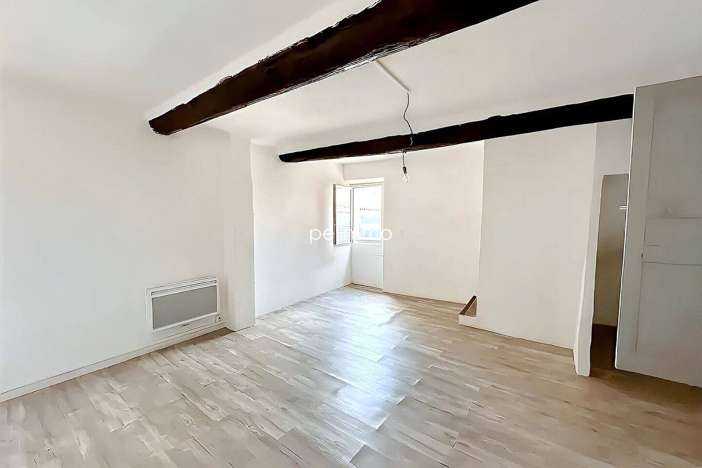 Appartement à louer, 75m², Pélissanne