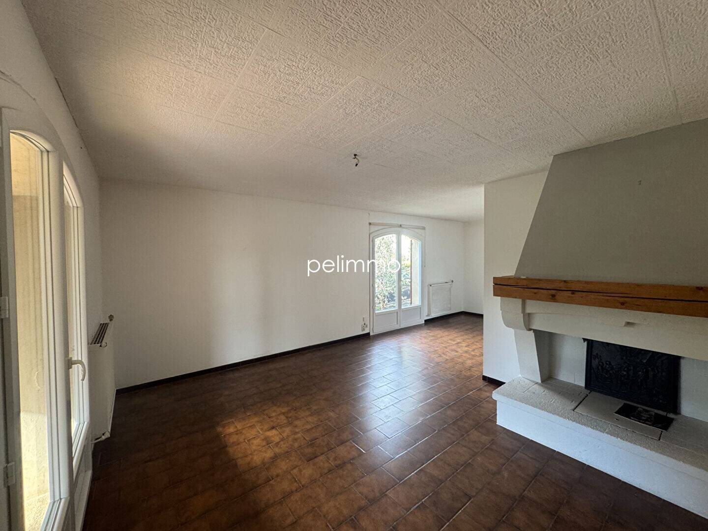Maison à louer, 101m², Pélissanne
