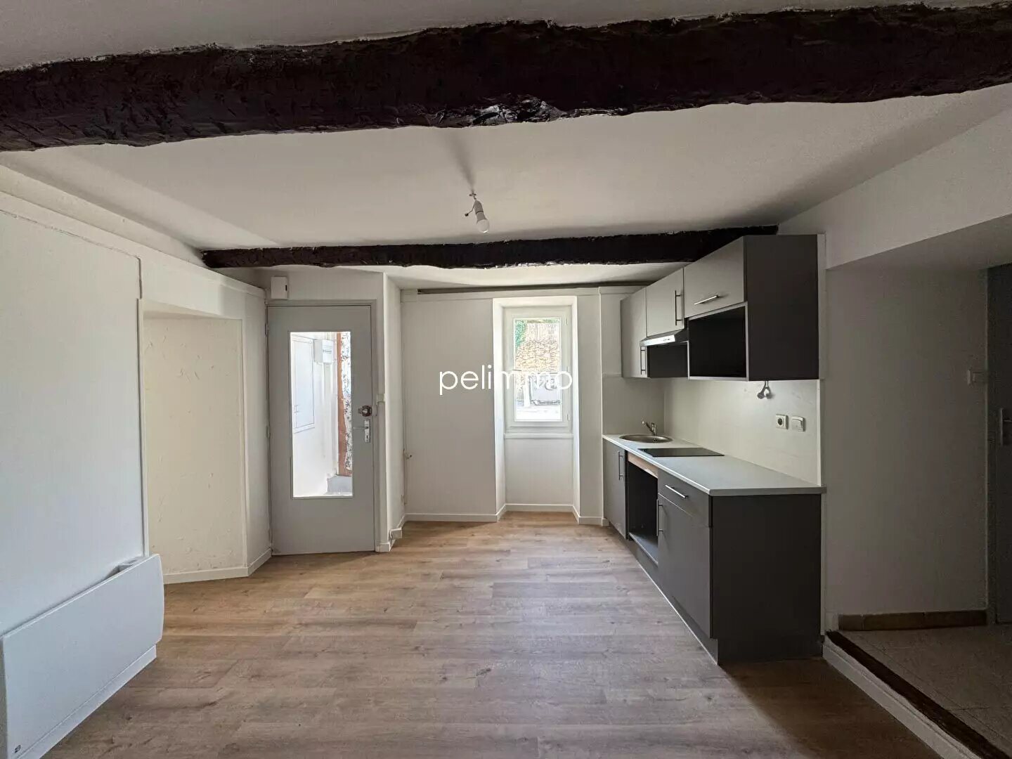 Appartement à louer, 31m², Pélissanne