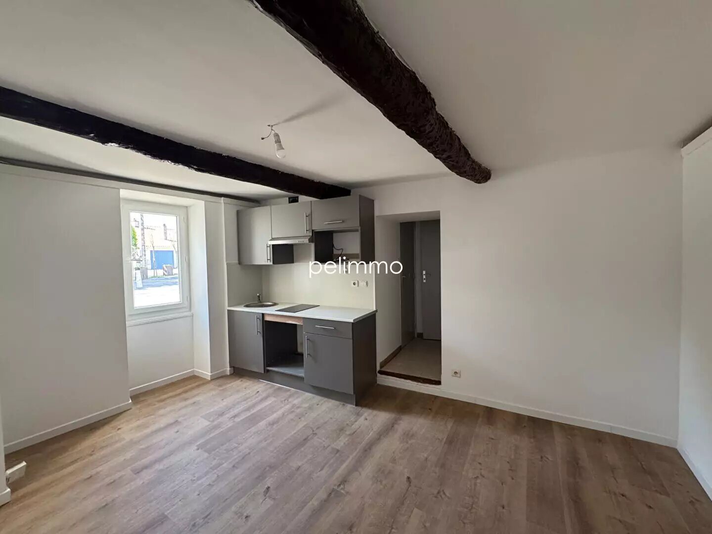 Appartement à louer, 31m², Pélissanne