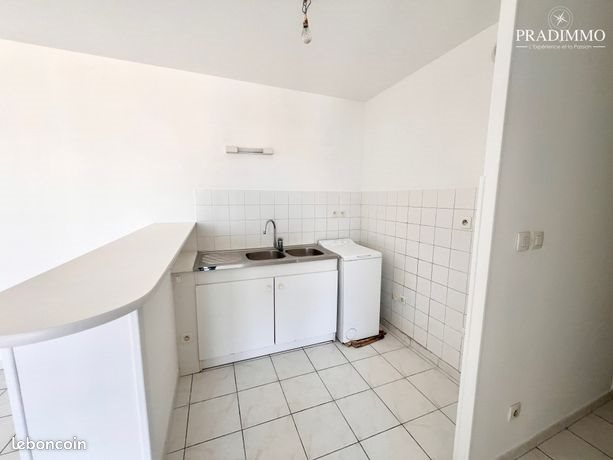Appartement à louer, 58m², Marseille 8ème