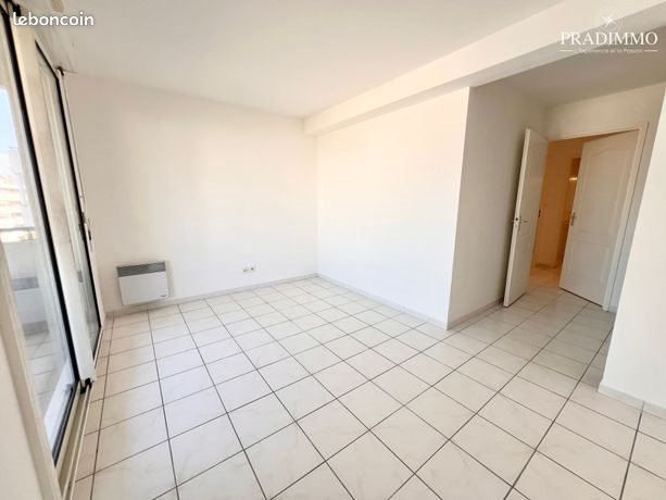 Appartement à louer, 58m², Marseille 8ème
