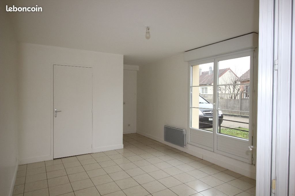 Appartement à louer, 18m², Coubron