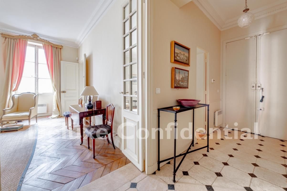 Appartement à louer, 72m², Paris 7ème