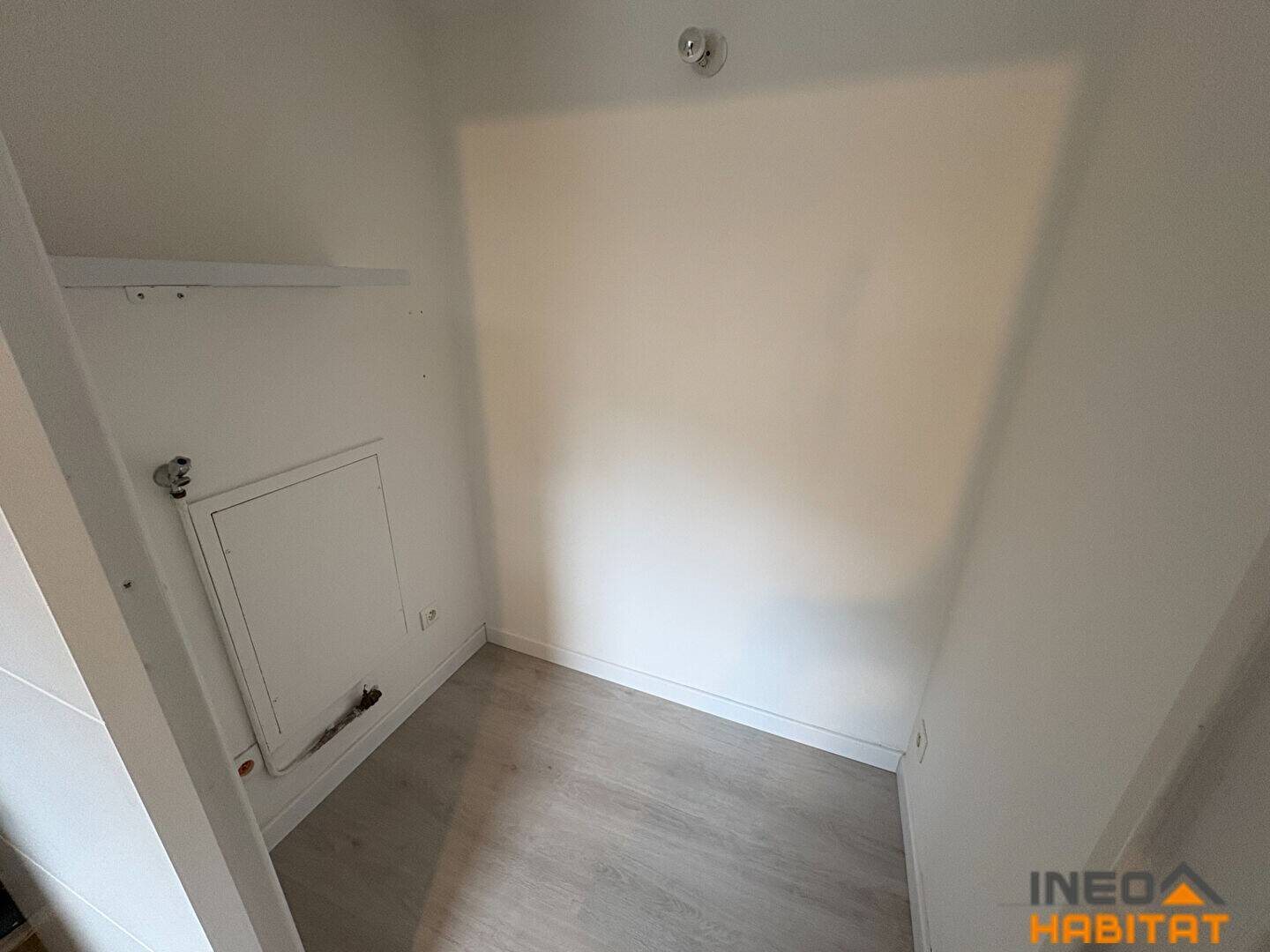Appartement à louer, 61m², La Mézière