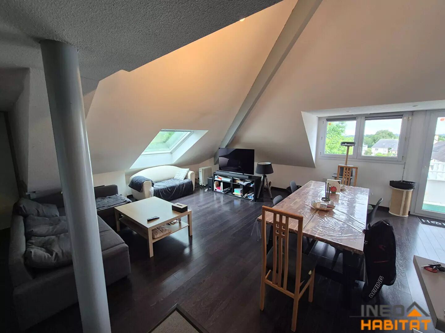 Appartement à louer, 65m², La Mézière