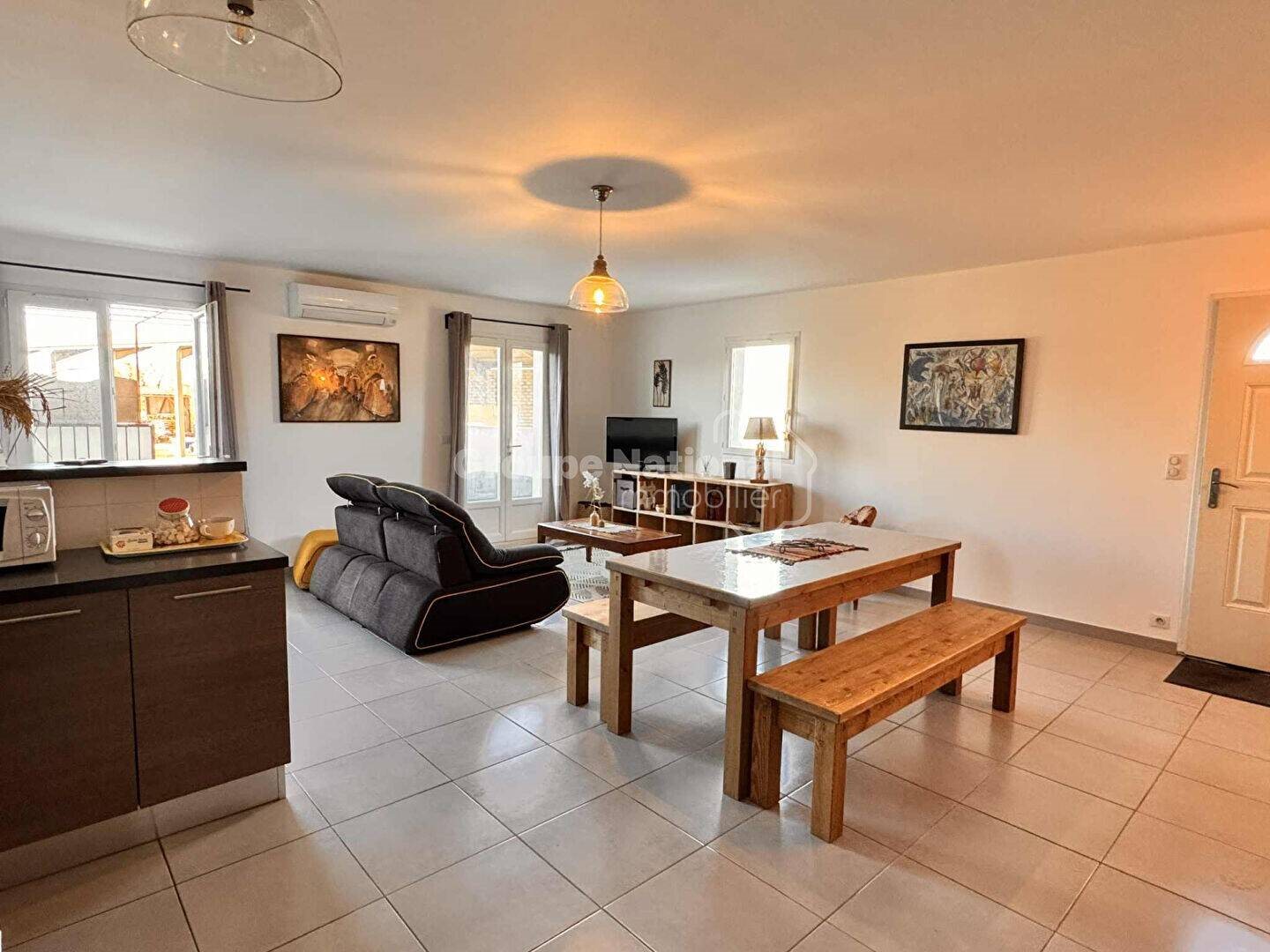 Maison à louer, 92m², Arles