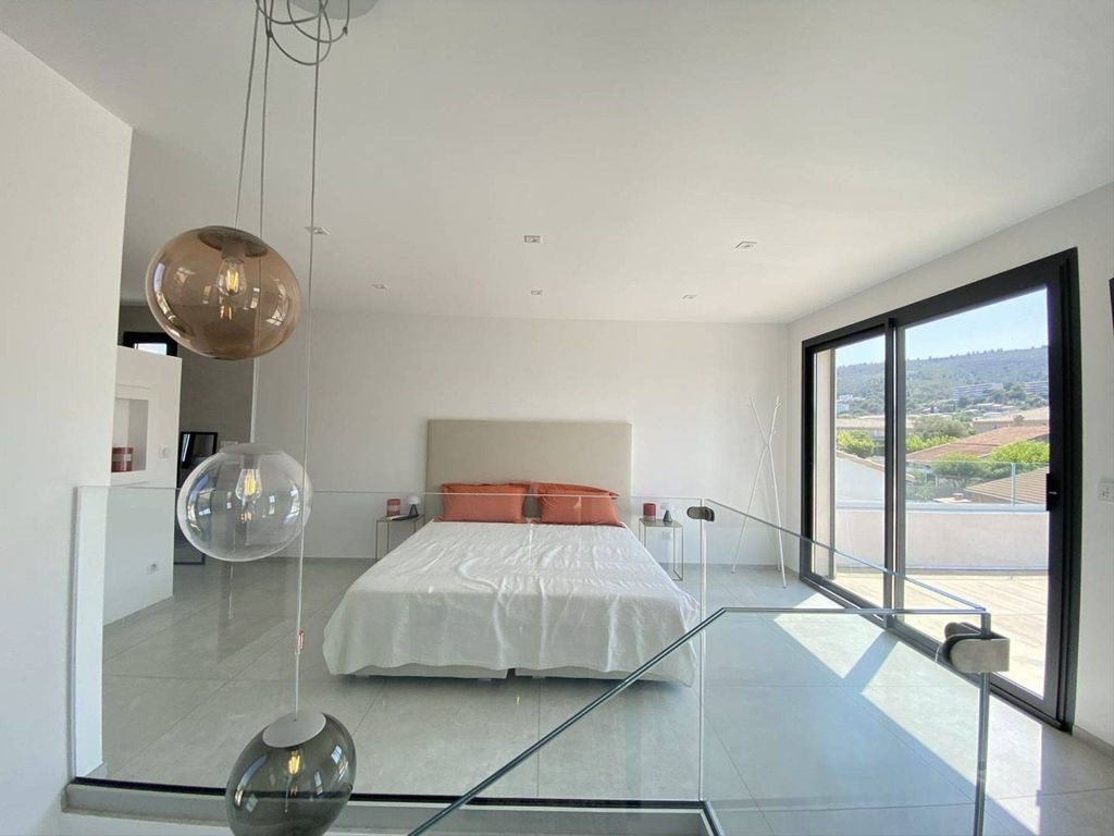 Maison à louer, 111m², La Ciotat