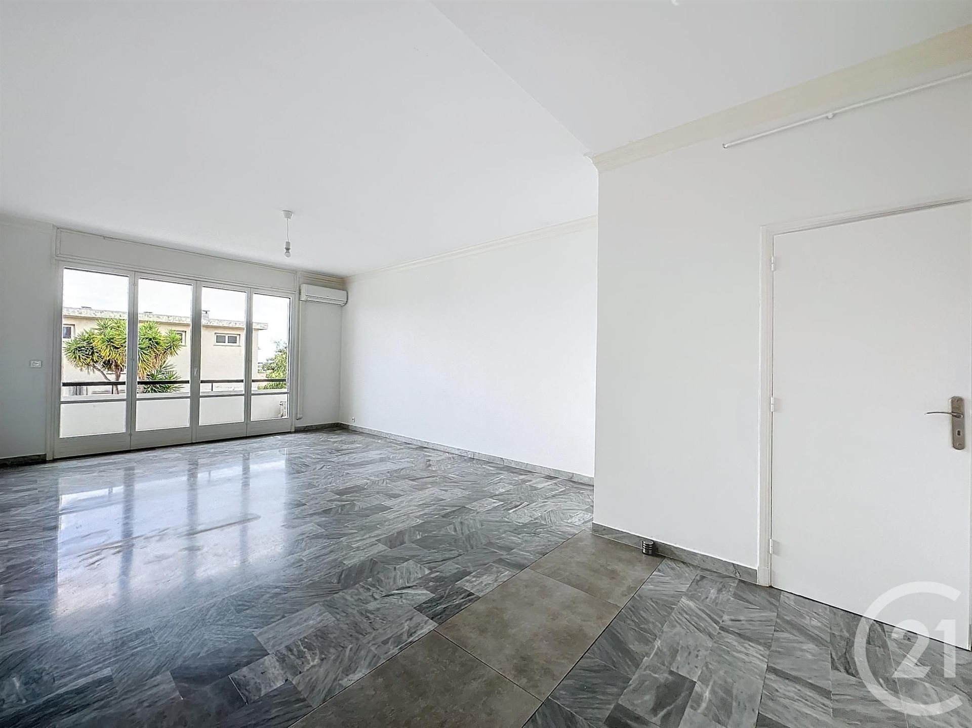 Appartement à louer, 83m², Nice