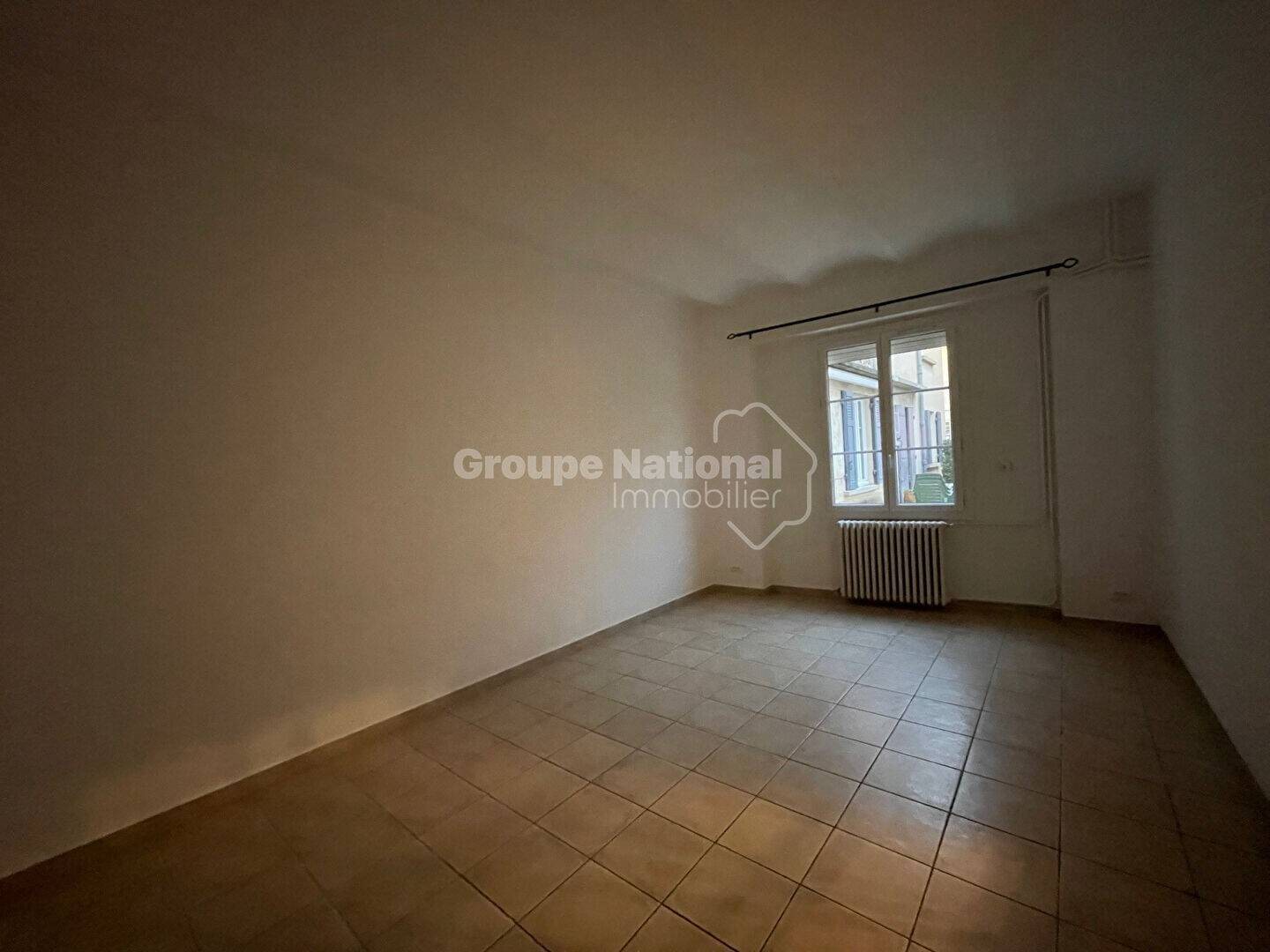 Maison à louer, 102m², Entraigues-sur-la-Sorgue