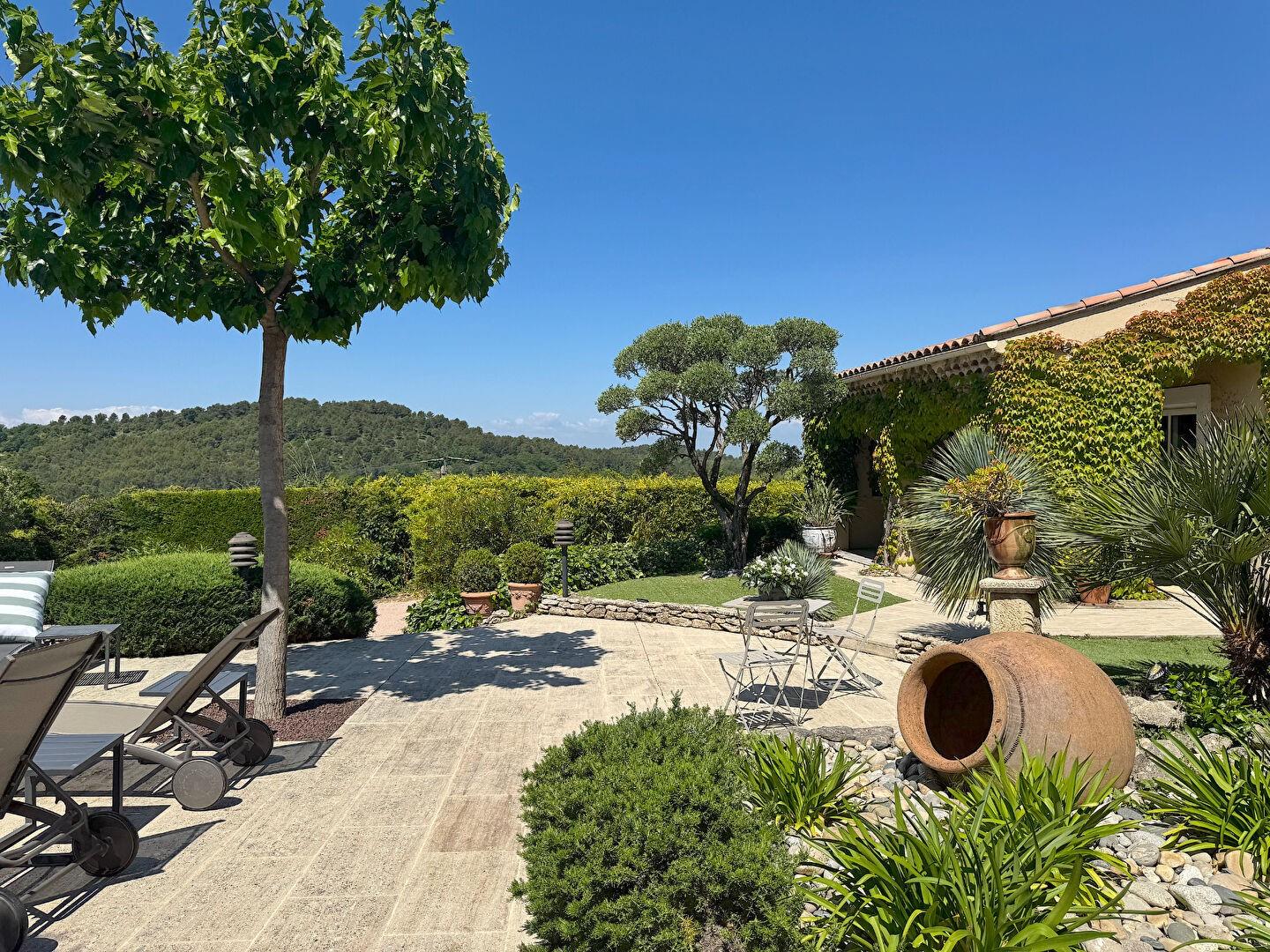 Maison à vendre, 250m², Le Beaucet