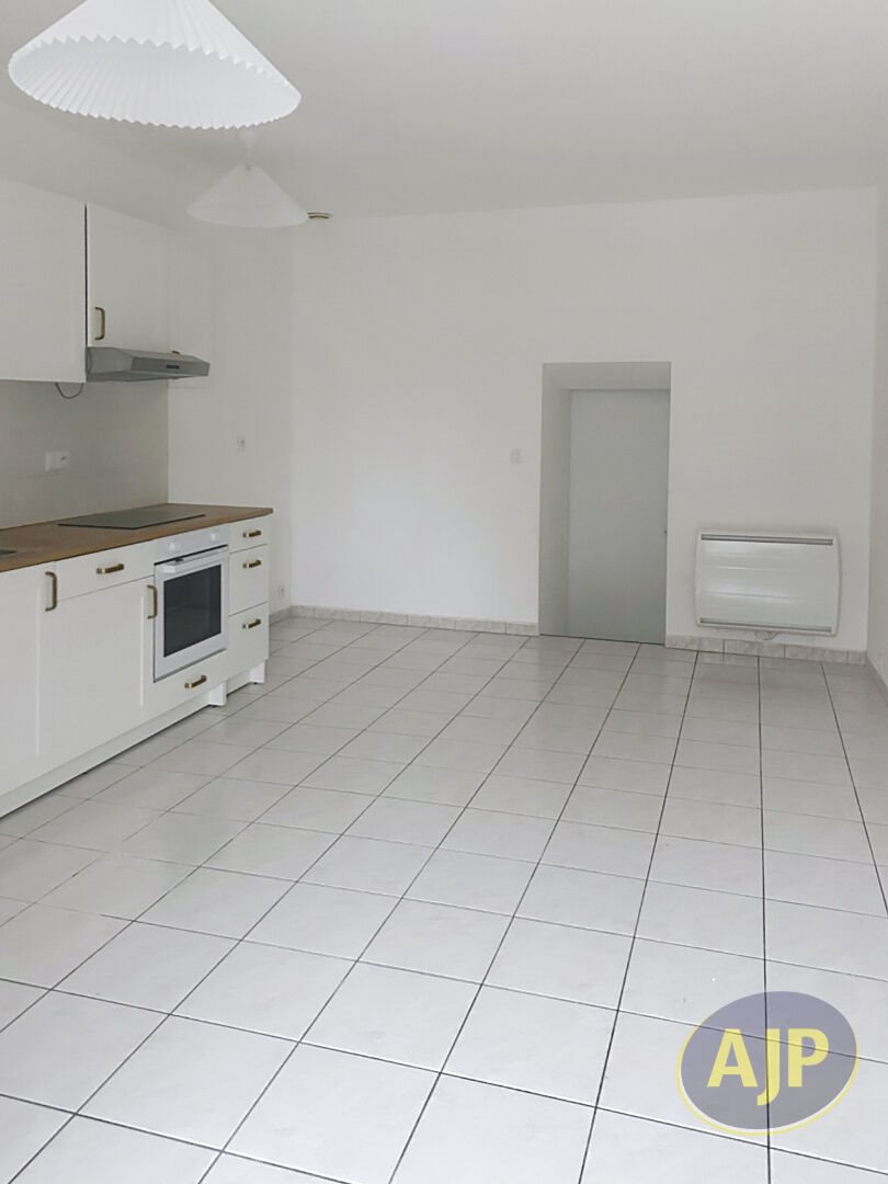 Appartement à louer, 53m², Saint-Aubin-des-Châteaux