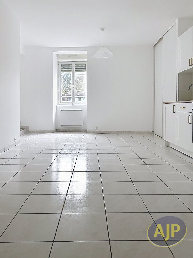 Appartement à louer, 53m², Saint-Aubin-des-Châteaux