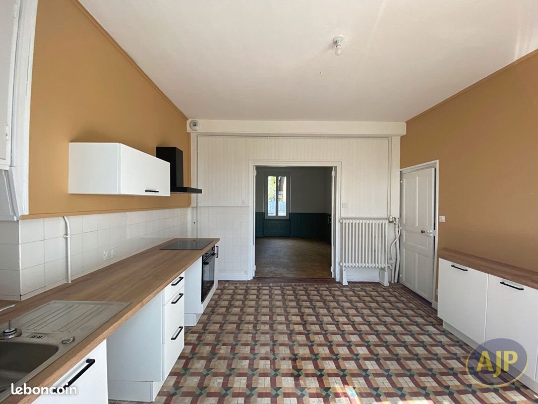 Maison à louer, 167m², Cholet