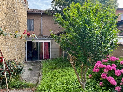 Fleurance town centre, old house with adjoining garden