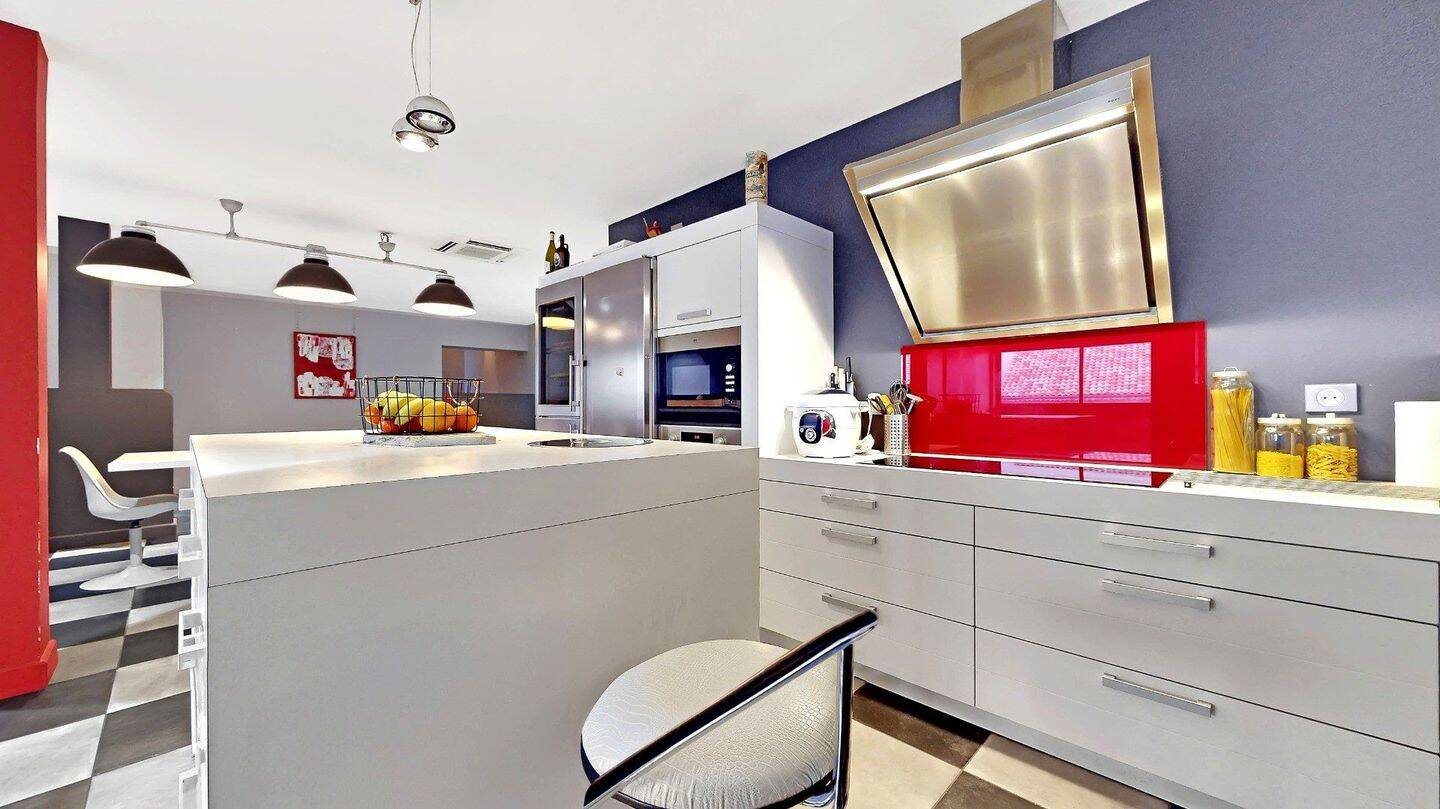 Appartement à louer, 320m², Tournon-sur-Rhône