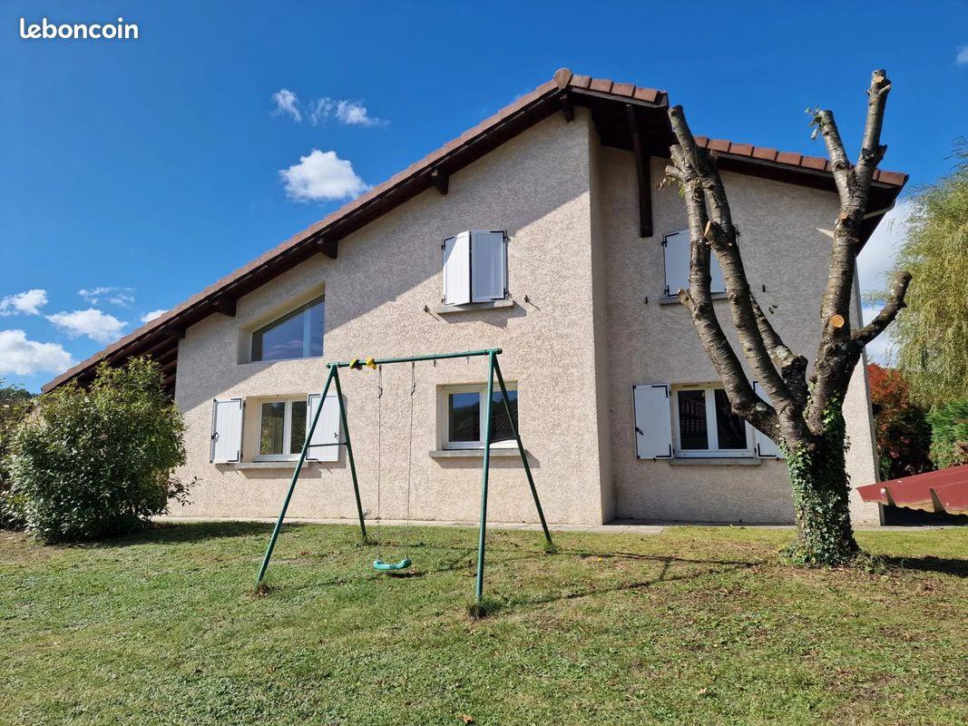Maison à louer, 138m², Saint-Vérand