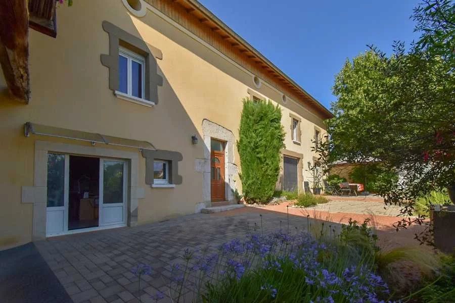 Maison à vendre, 235m², Saint-Vérand