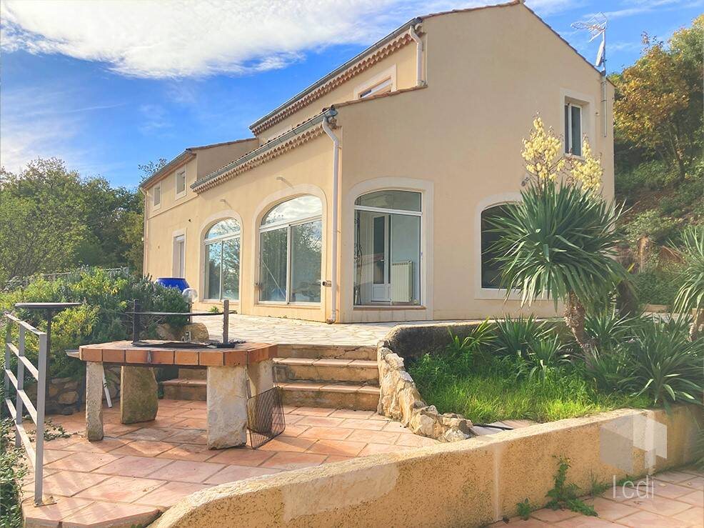 Maison à louer, 220m², Savasse