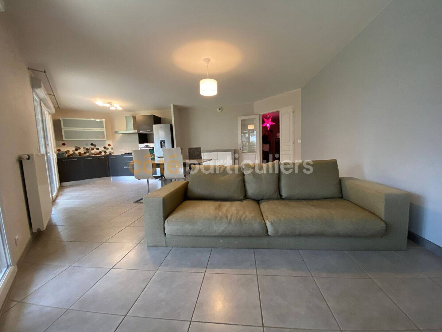 Appartement à louer, 86m², Thoiry