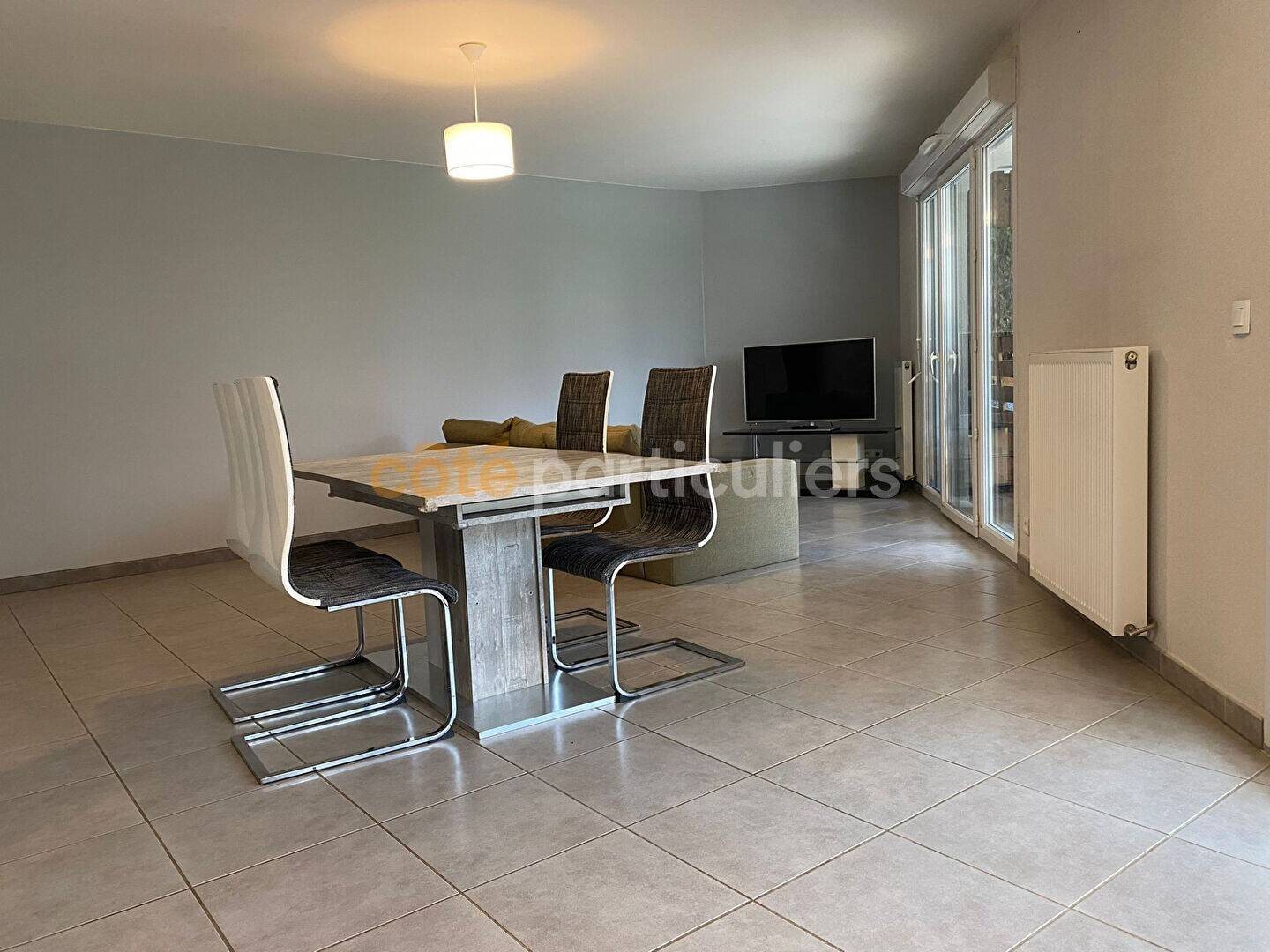 Appartement à louer, 86m², Thoiry